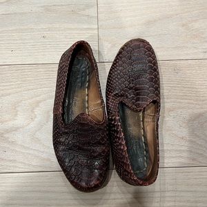 Sabah shoes—Red Snakeskin Leather
